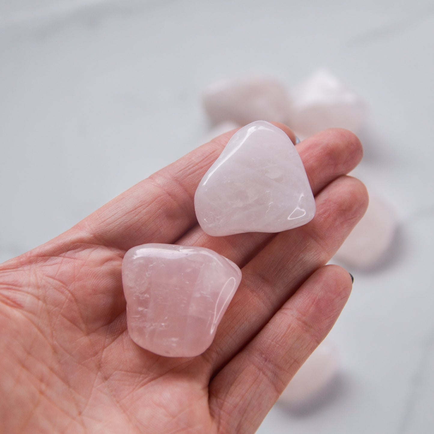 ROSE QUARTZ TUMBLED STONE
